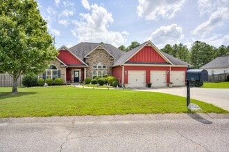 Building Photo - 520 Equinox Loop