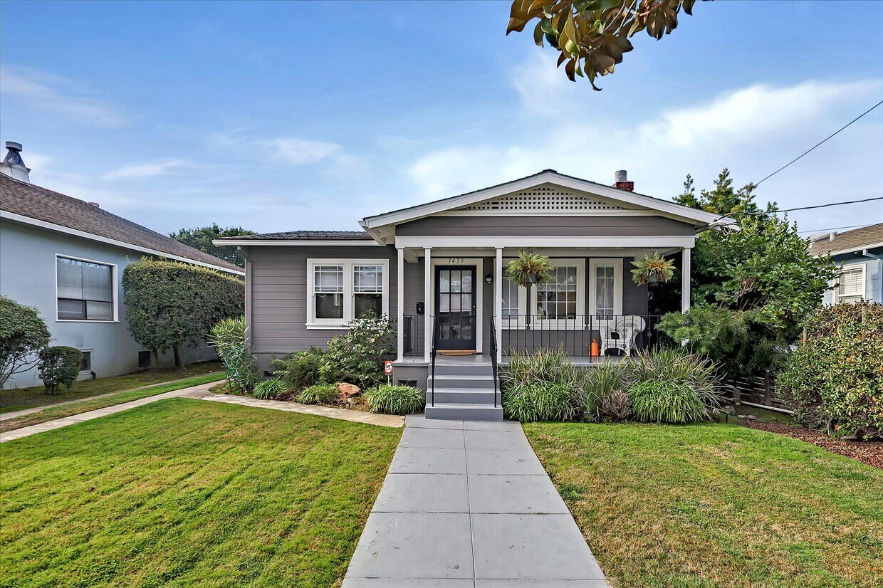 Foto principal - 1439 Paloma Ave