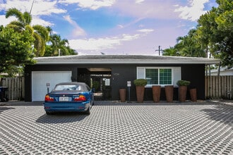 Building Photo - 1734 NE 20th Ave