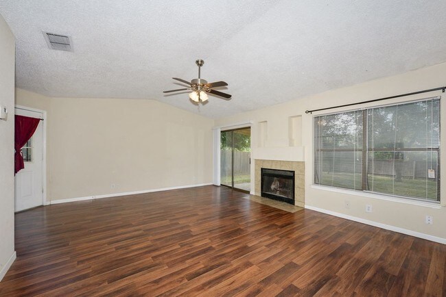Building Photo - 8786 Ridge Mile Drive San Antonio TX 78239