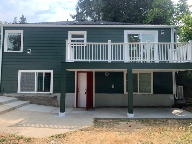 Building Photo - 4646 S Willow St