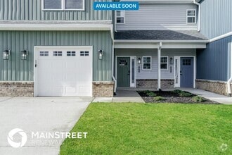 Building Photo - 2062 N Sarah Dr