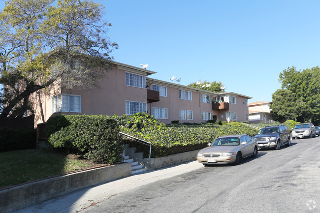 Foto del edificio - Cienega Village