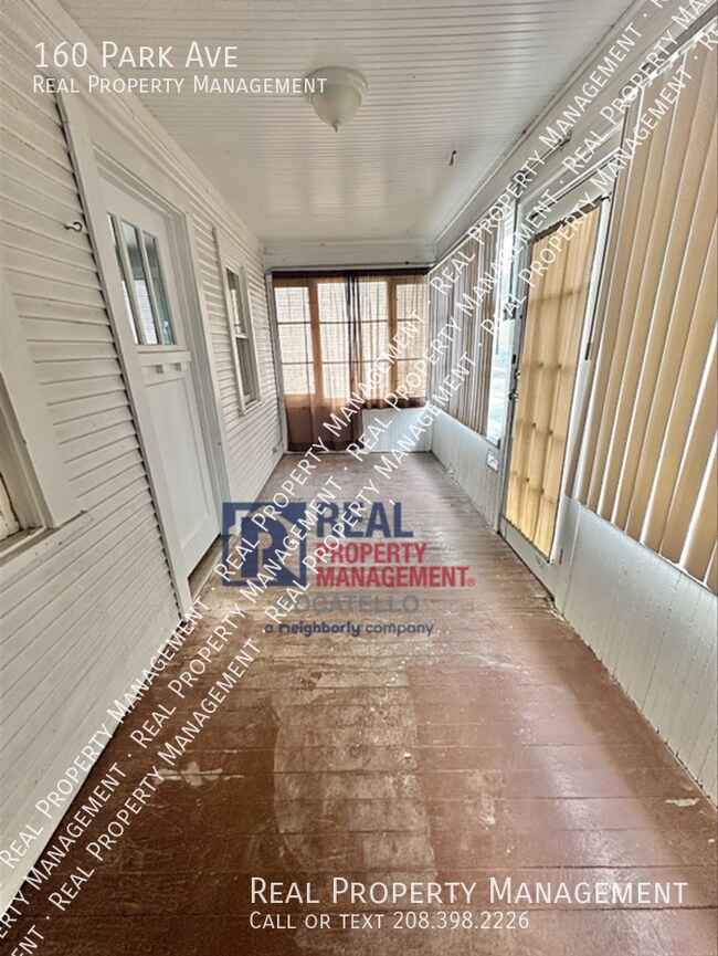 Foto del edificio - 160 Park Ave