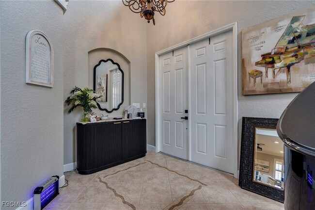 Foto del edificio - 8309 Sumner Ave