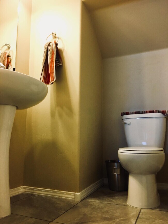 Foto del edificio - 1627 Band Saw Dr NW