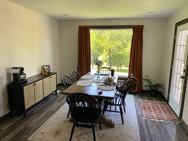 Foto del edificio - 296 Anderson Ln