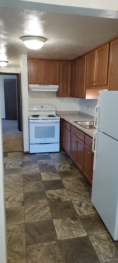 Pictures of a Similar Unit - 1151 Packerland Dr