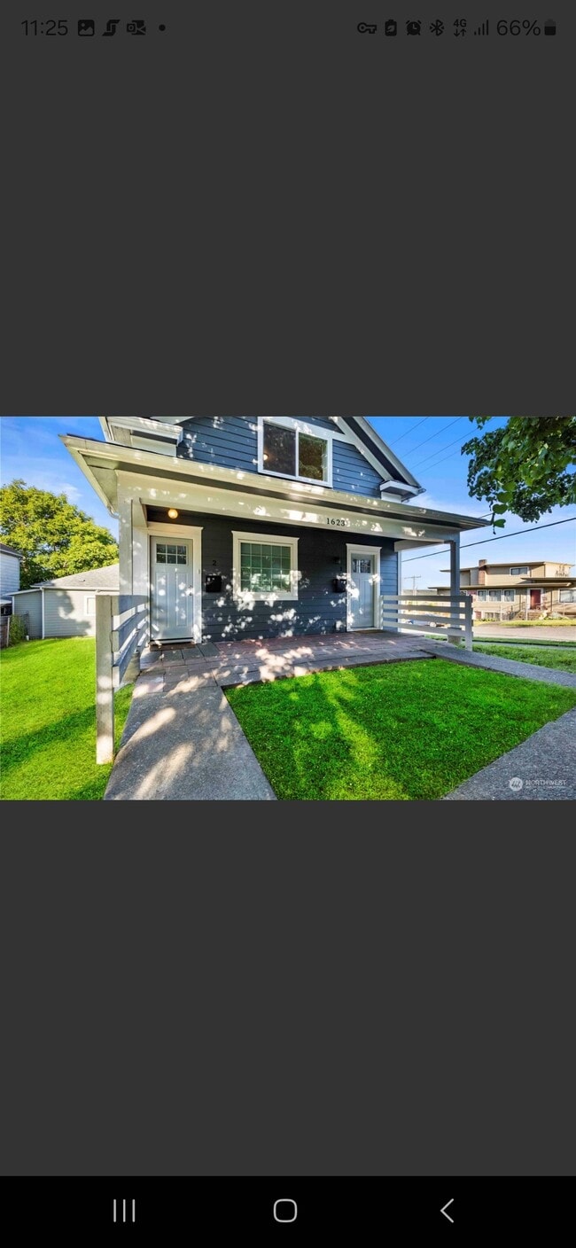 Building Photo - 1623 S Yakima Ave