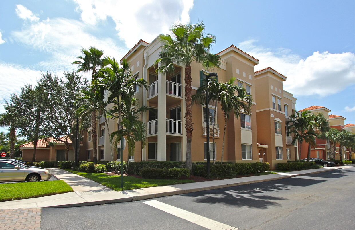 Primary Photo - 11017 Legacy Ln