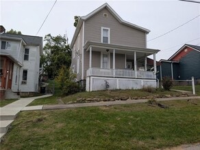 Building Photo - 135 Church St