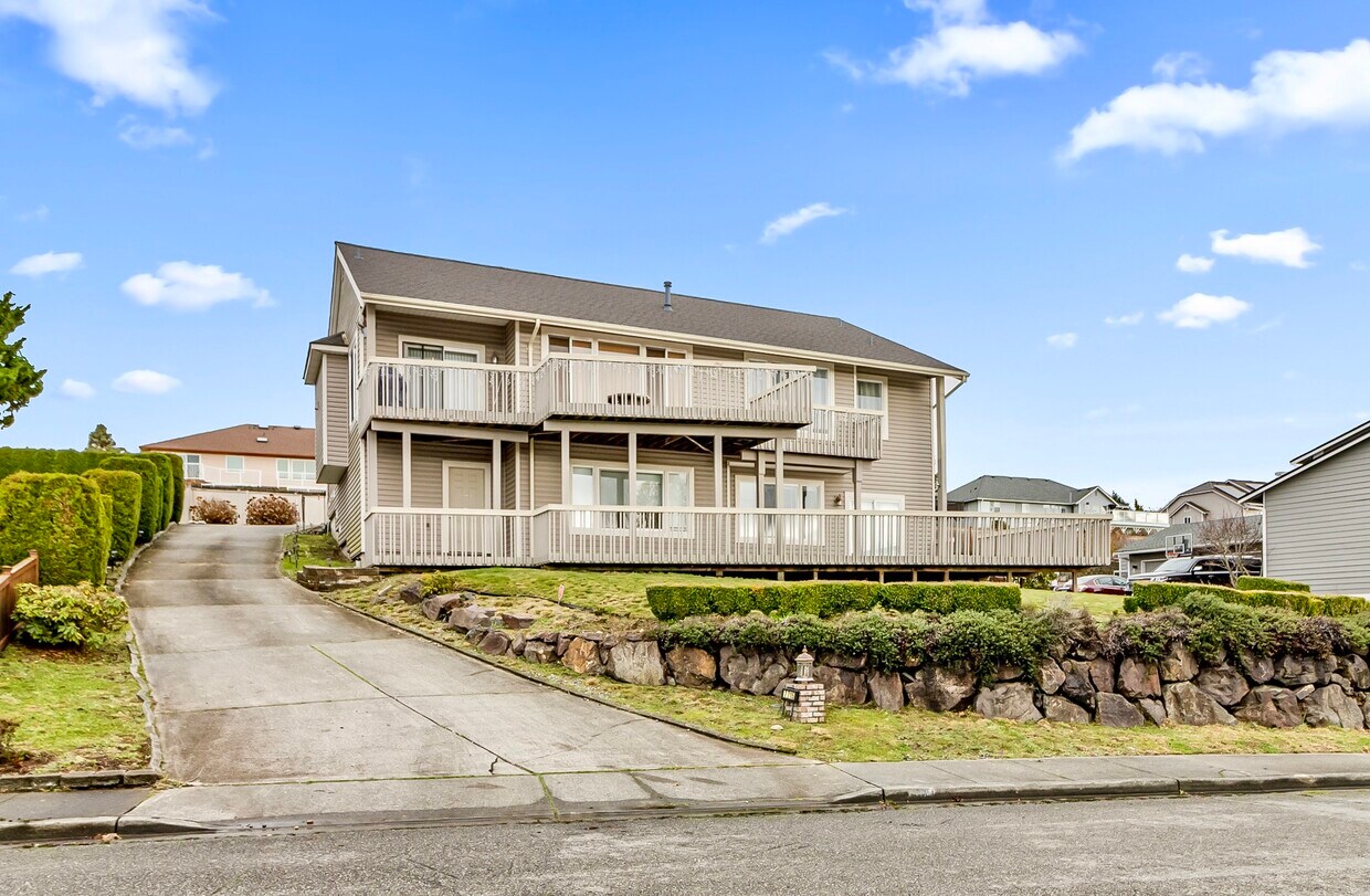 Foto principal - 7715 74th Dr NE