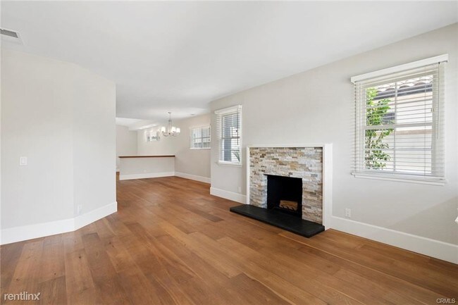 Building Photo - 4 br, 2 bath House - 537 El Modena Ave