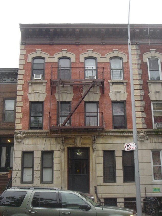 Building Photo - 518 Bainbridge St