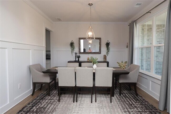 Foto del edificio - 451 Carmichael Cir