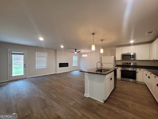 Foto del edificio - 220 River Meadow Dr