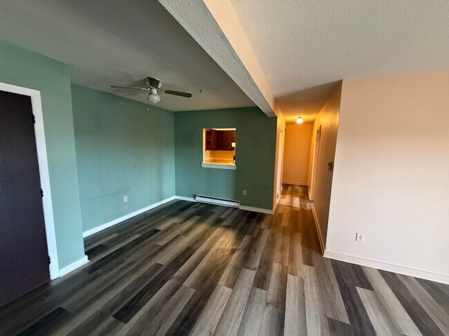 Foto del edificio - 1088 Dover Rd