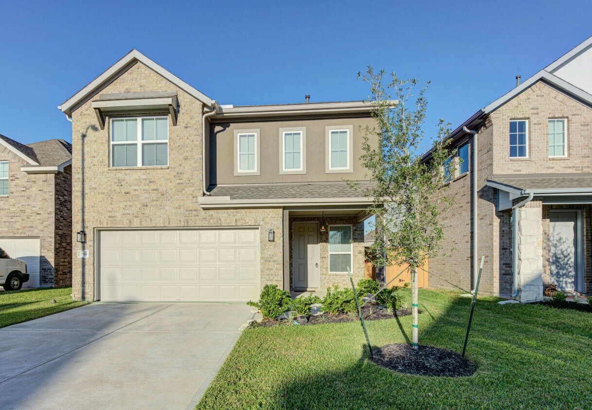 Primary Photo - 7511 Coral Ter Dr