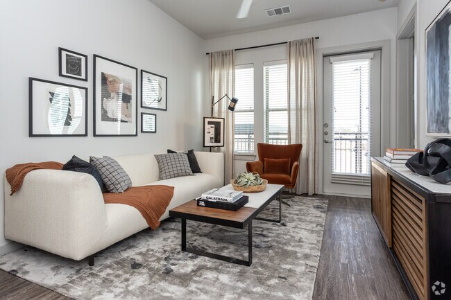 1HAB, 1BA - A7 - Magnolia on the Green