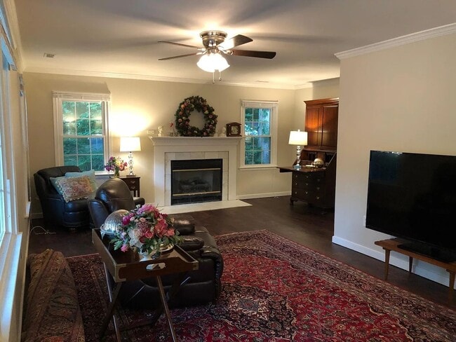 Building Photo - 8509 Long Tom Ct