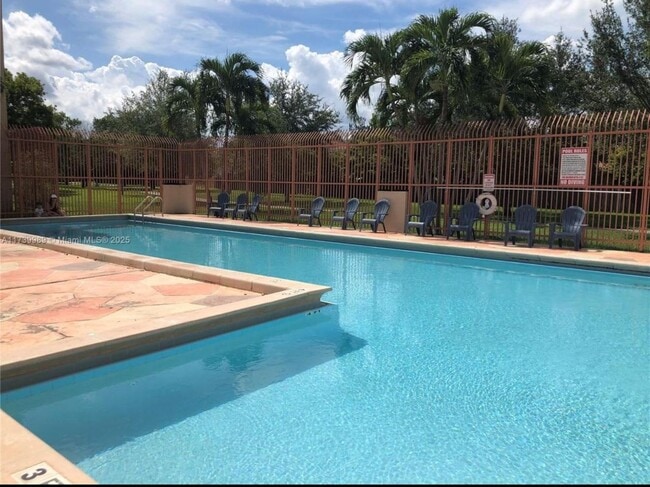 Foto del edificio - 10249 NW 9th Street Cir