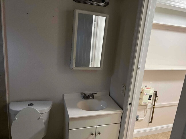 Foto del edificio - 765 NE 126th St