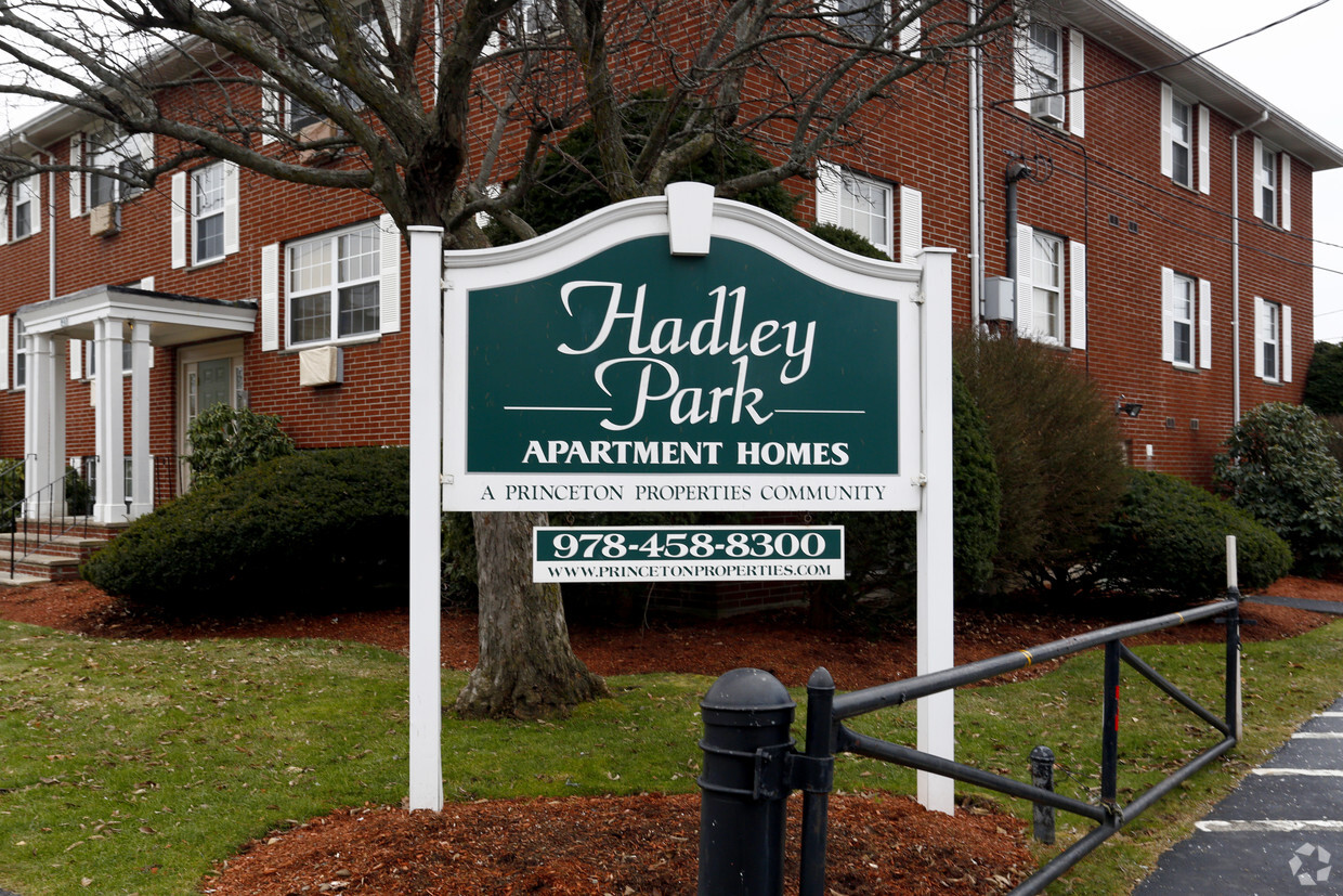 Foto principal - HADLEY PARK APARTMENTS