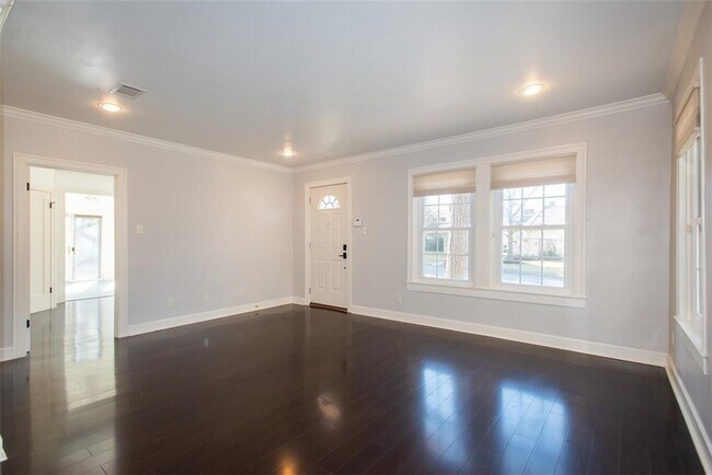 Building Photo - 1804 Polo Rd