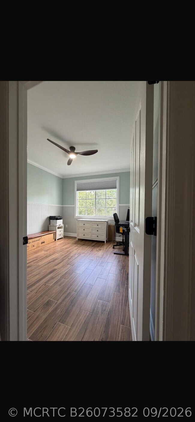 Building Photo - 6301 Myrtlewood Cir W