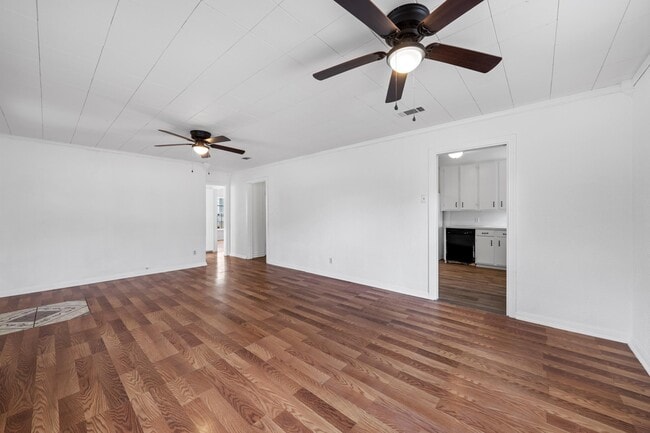 Building Photo - 4521 Sanger Ave