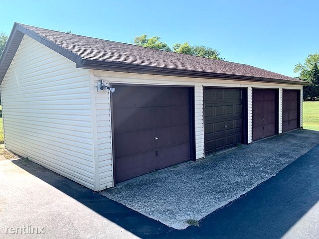 Building Photo - 1108 Shagbark Ct