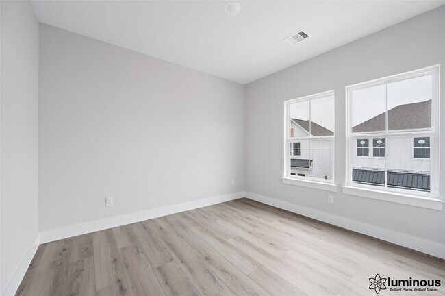 Foto del edificio - 6702 Metro Blvd