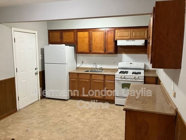 Foto del edificio - 360 S Harvey Ave