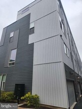 Building Photo - 3129 Beachview Ln