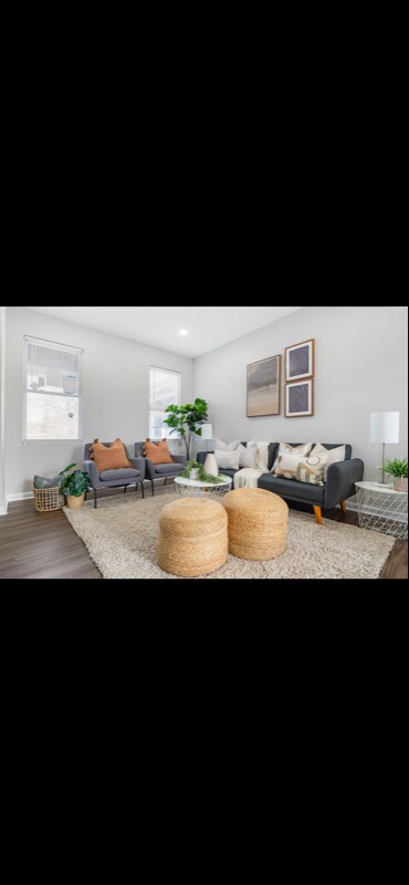 Foto del edificio - 1415 Carswell St