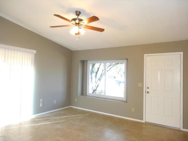 Foto del edificio - Three bedroom, two bath home!