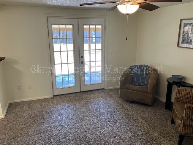 Building Photo - 1412 Del Norte Dr