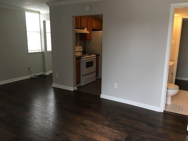 Living area - 901 Lamar Street
