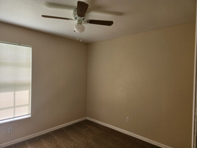 Foto del edificio - 2906 Nora Ave N