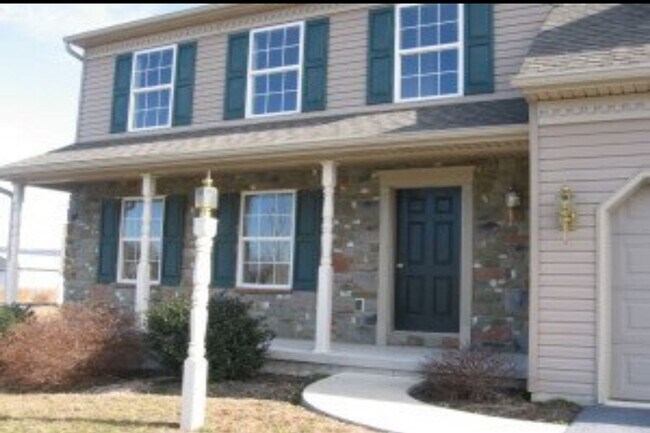 Foto del edificio - Beautiful Mountville 4 BR/2 1/2 Bath Home ...