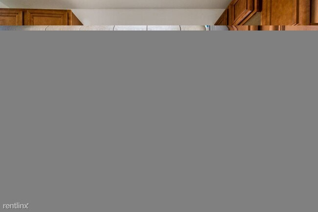Building Photo - 1 br, 1 bath Apartment - 11250 S Indiana Ave