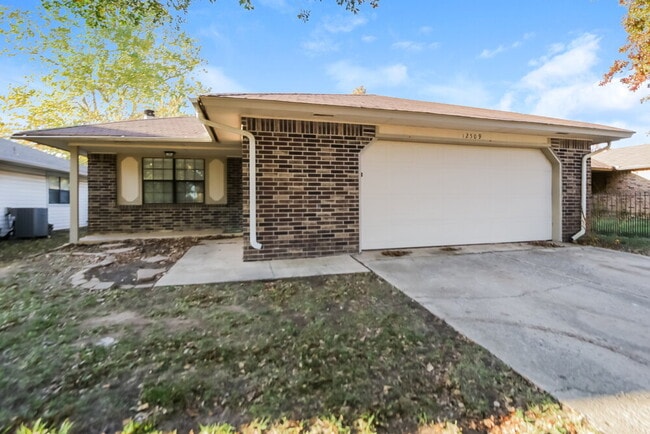 Foto del edificio - 12509 Ridgegate Rd