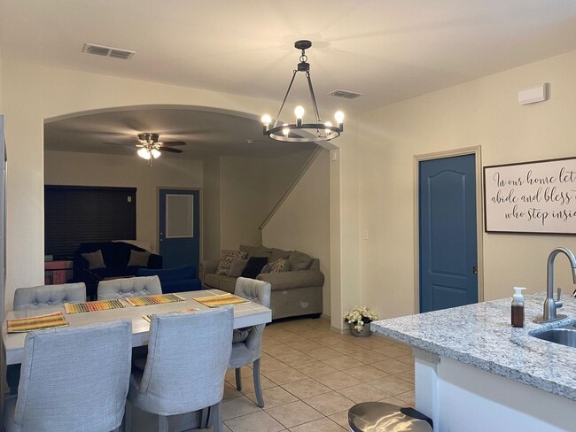 Building Photo - 5517 Montevista Dr