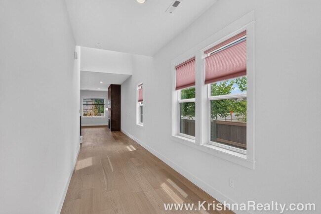 Foto del edificio - 7802 NW 156th Ter
