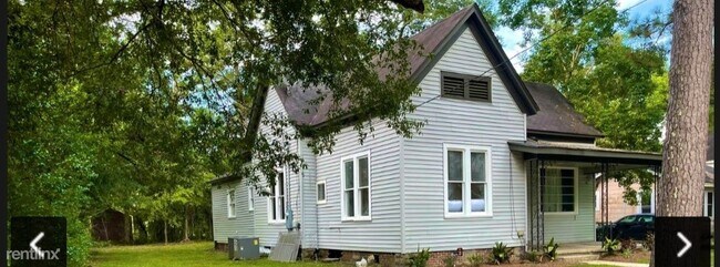 Foto del edificio - 4 br, 2 bath House - 122 Montague Street