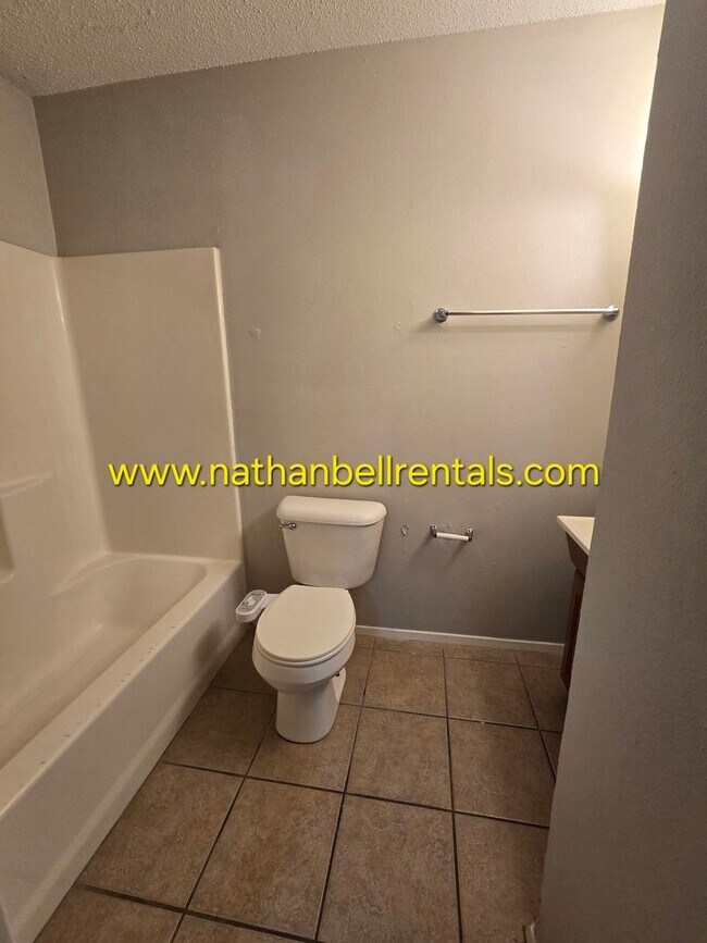Foto del edificio - 736 8th St SE