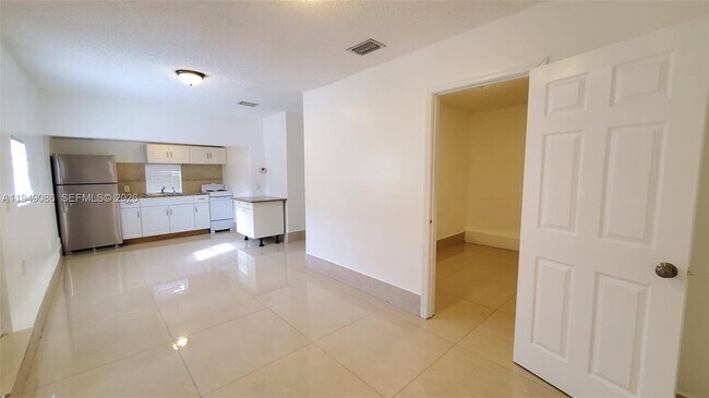 Foto del edificio - 2124 Scott St