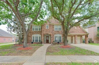 Building Photo - 1911 Briarchester Dr
