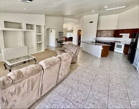 Building Photo - 608 W Rattlesnake Pl