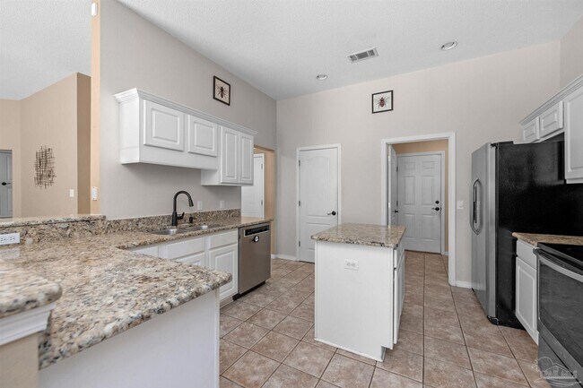 Foto del edificio - 5920 Ashton Woods Cir